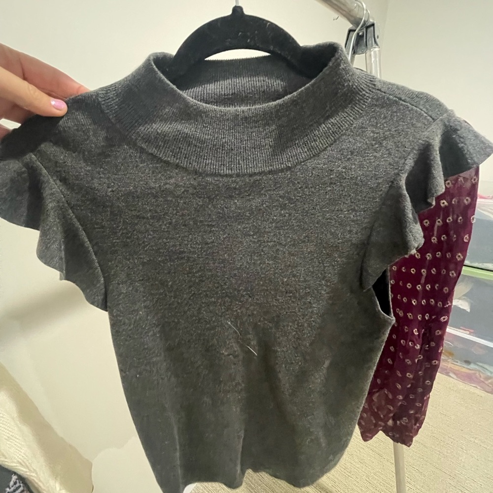 Never worn- A&O short sleeve, flutter sleeve gray sweater